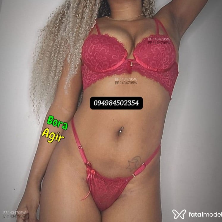 Acompanhante Morena - Feed