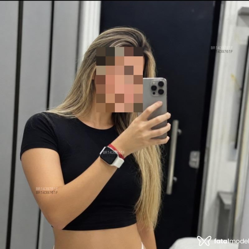 Acompanhante Babi - Feed
