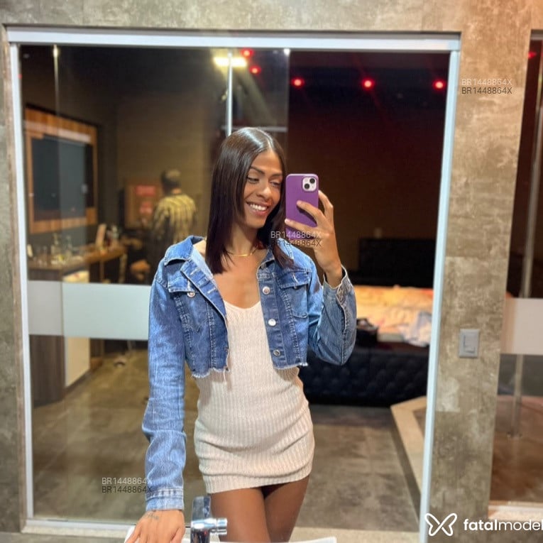 Acompanhante Laura - Feed