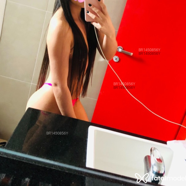 perfil de Júlia Santos