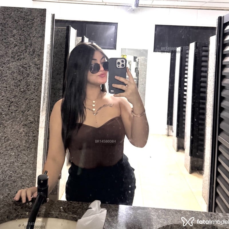 Acompanhante Liz Santos - Feed