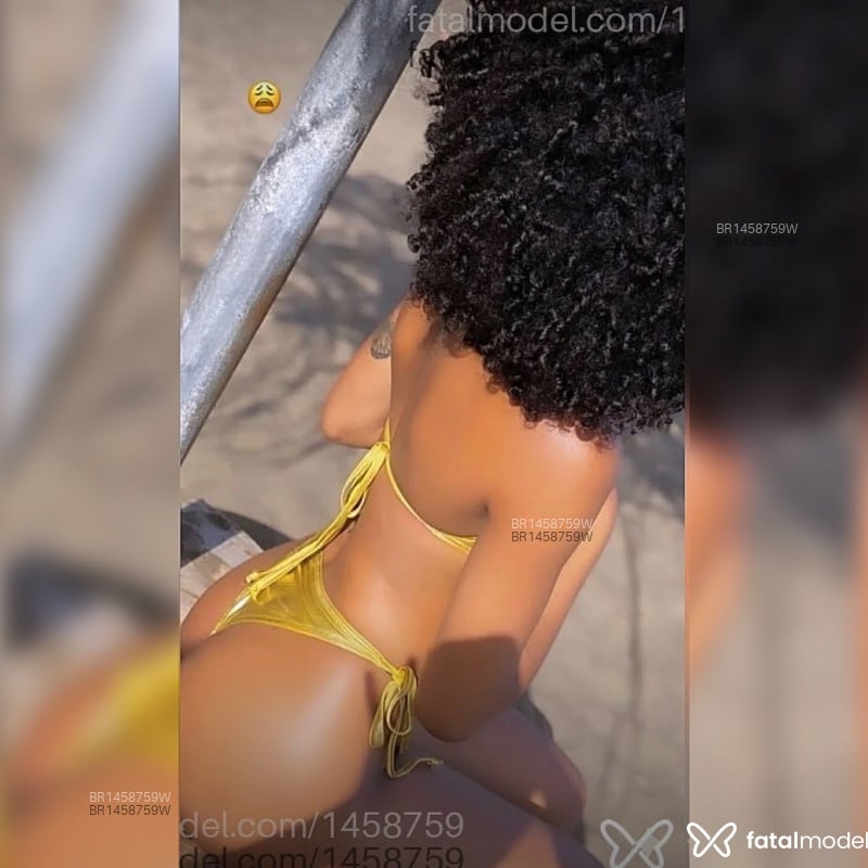 Acompanhante Morena - Feed