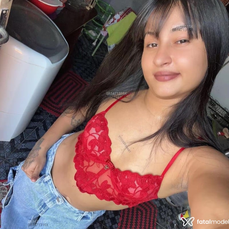 Acompanhante Agatha - Feed