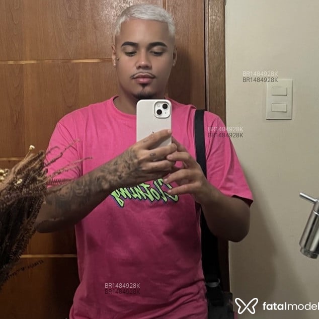 Acompanhante Felipe Martins - Feed