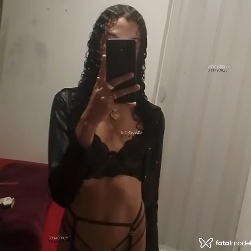 Acompanhante Gaby - Feed