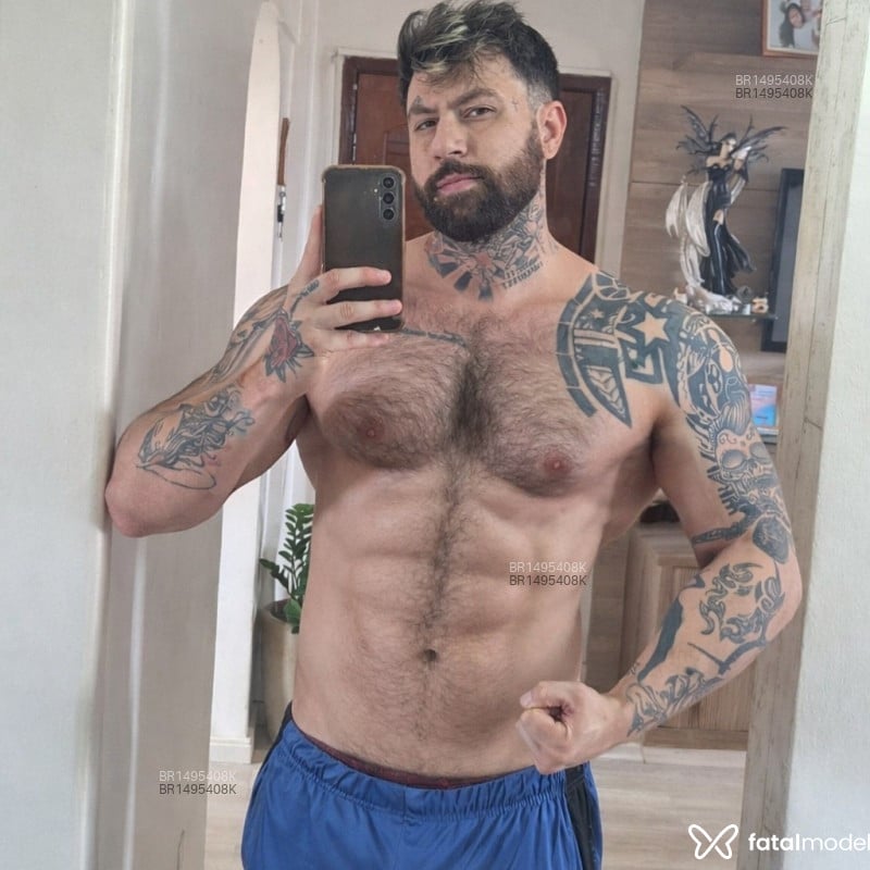 Acompanhante VITOR REIS - Feed