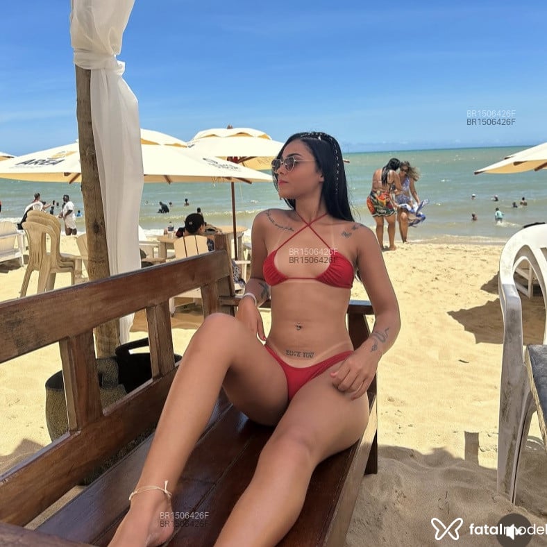 Acompanhante Laura - Feed