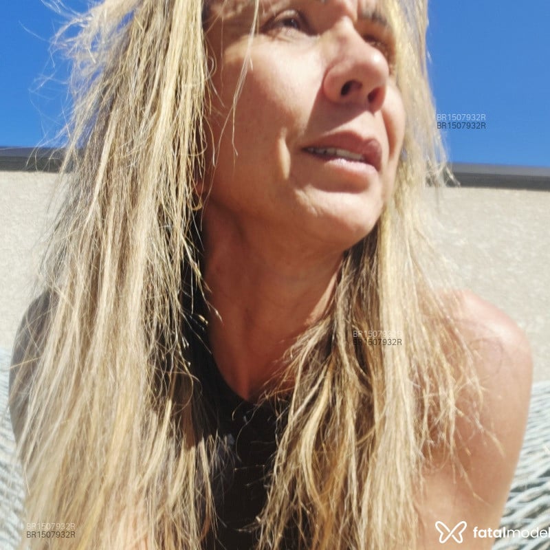 Acompanhante JULIA VALENÇA - Feed