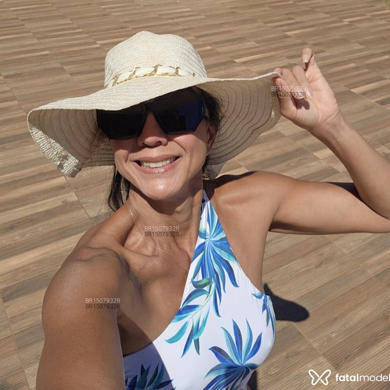 Acompanhante JULIA VALENÇA - Feed