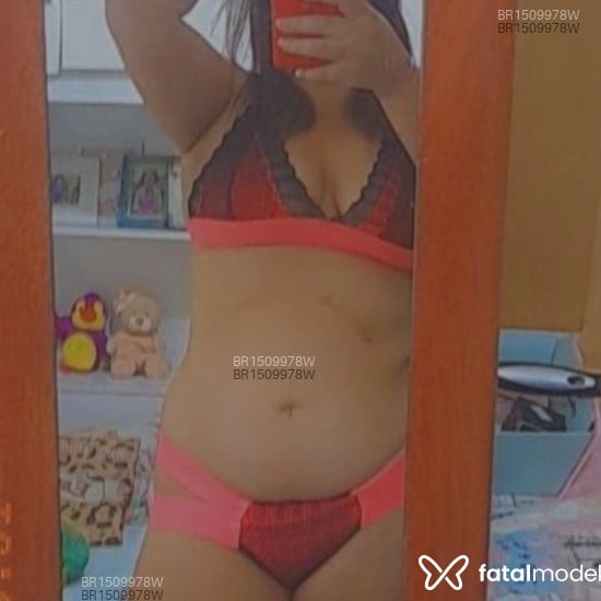 Acompanhante Júlia - Feed