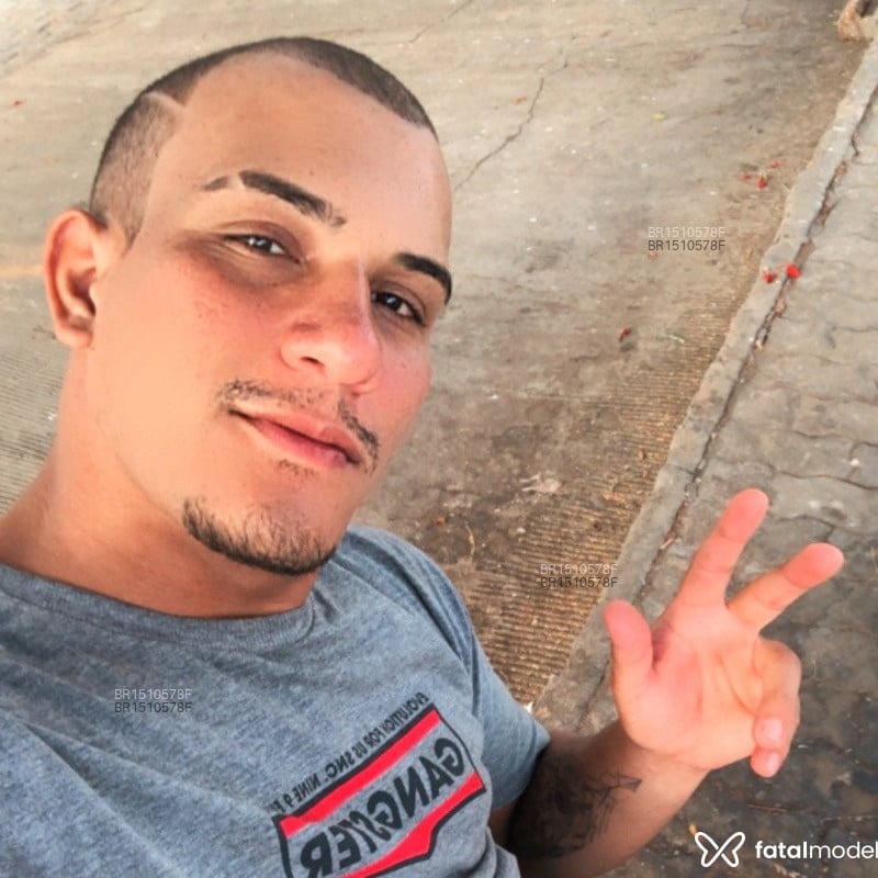 Acompanhante Pedro Scobar - Feed