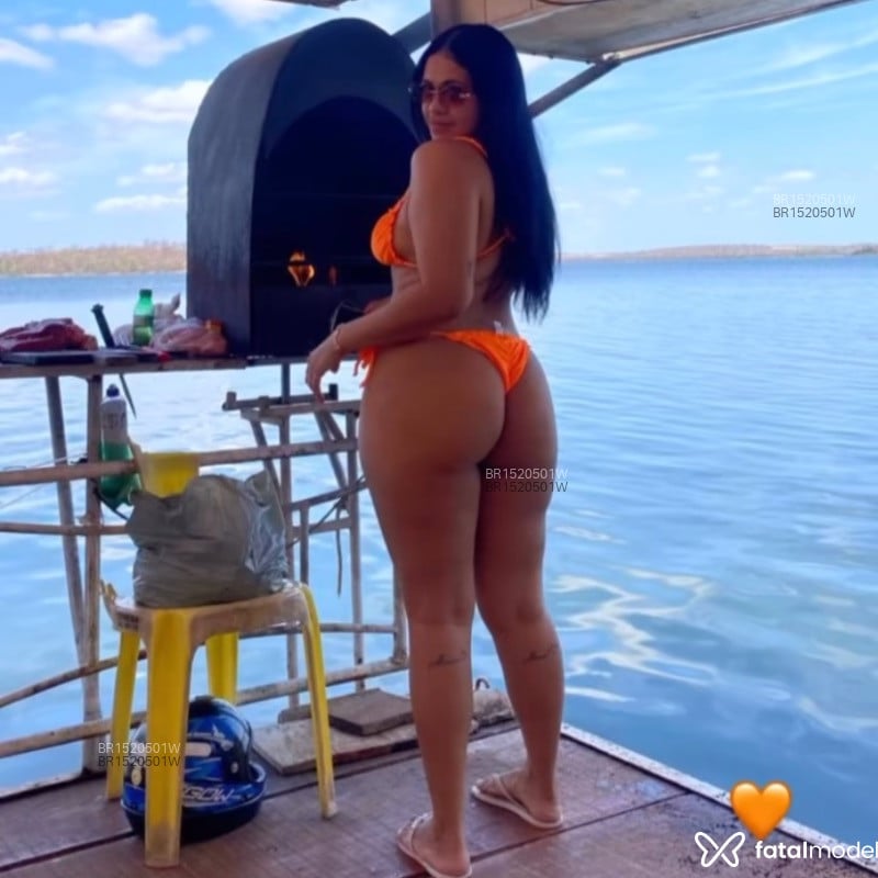 Acompanhante Maria - Feed