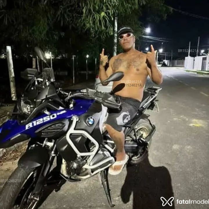 Acompanhante João - Feed