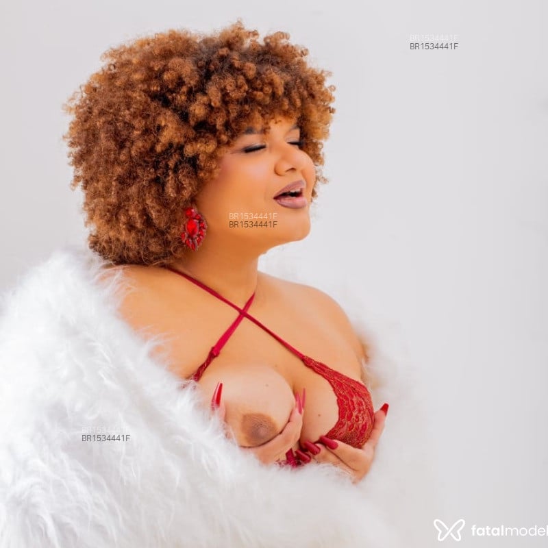 Acompanhante Maria Eduarda - Feed