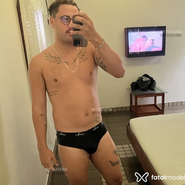 Acompanhante Cayo Toledo - Feed