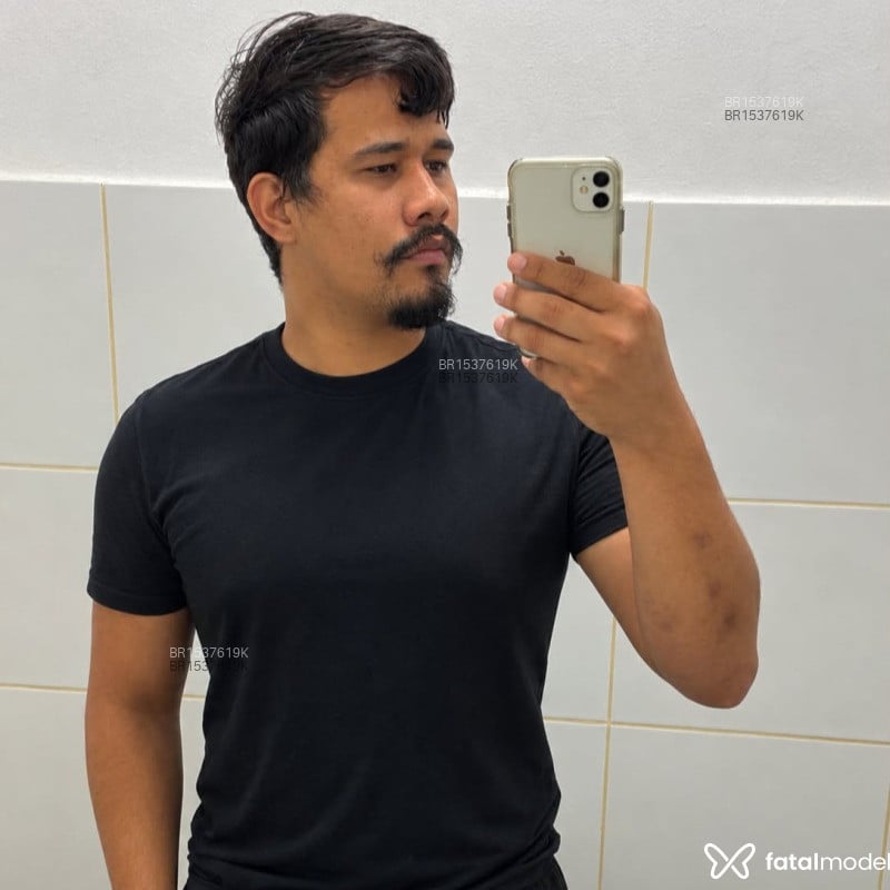 Acompanhante Discretinho - Feed