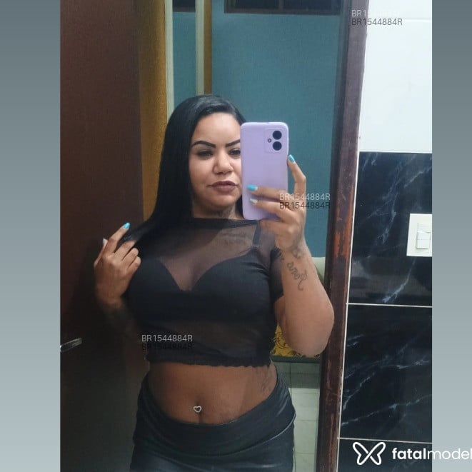 Acompanhante Morena - Feed