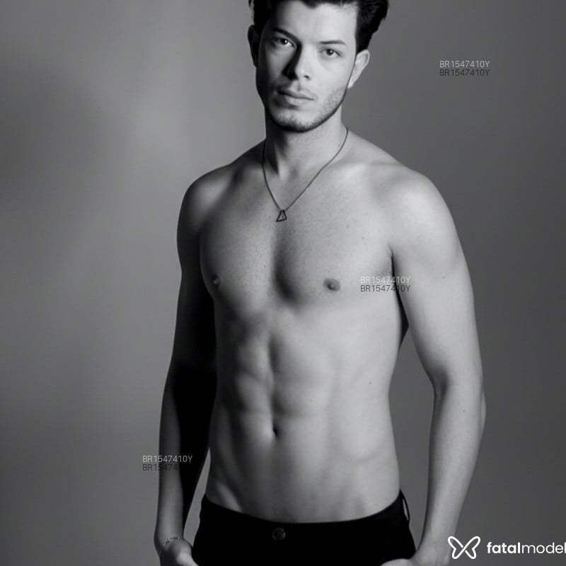 Acompanhante Dylan - Feed