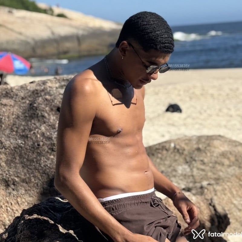 Acompanhante Miguel - Feed