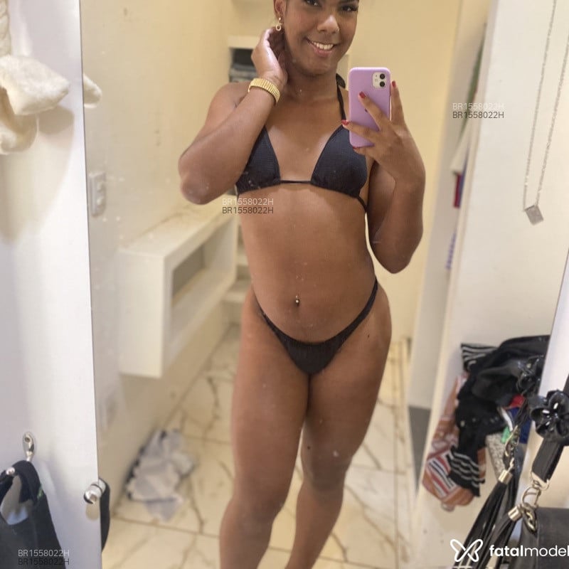 Acompanhante Morena - Feed