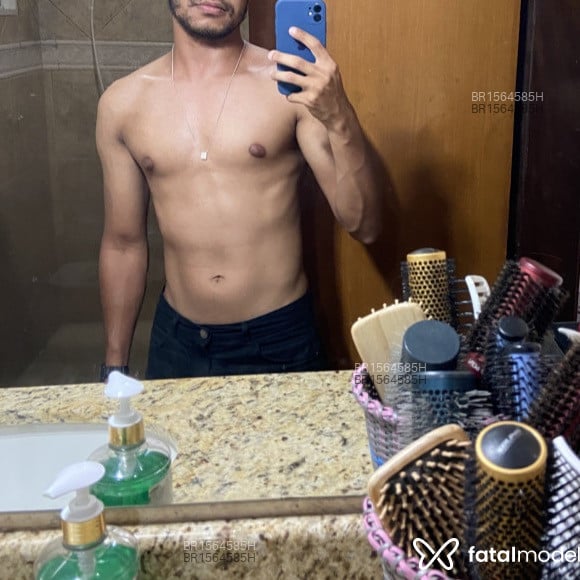 Acompanhante Felipe Reis - Feed