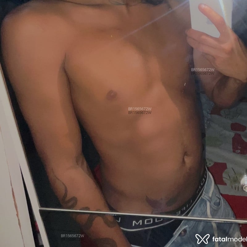 Acompanhante Ptzinho - Feed