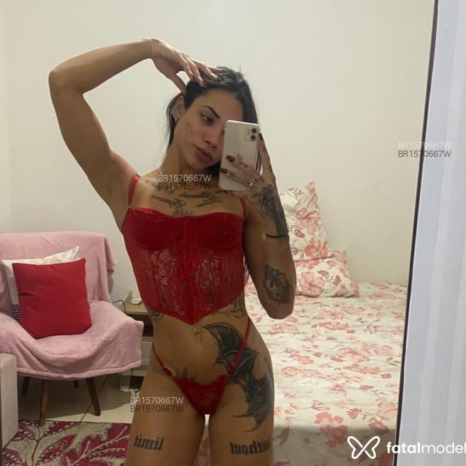 Acompanhante Débora - Feed
