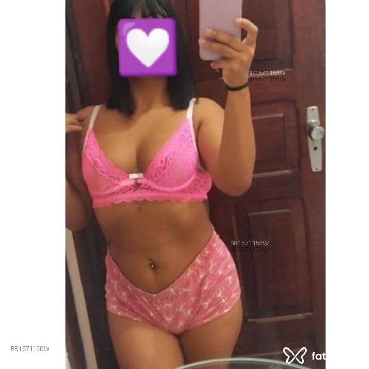 Acompanhante Karina - Feed
