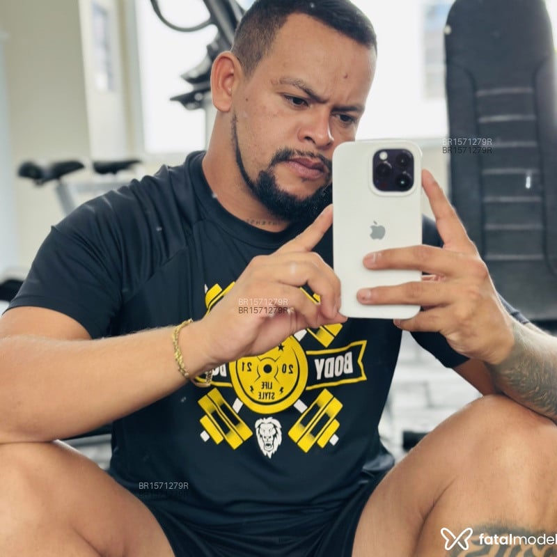 Acompanhante Romário - Feed