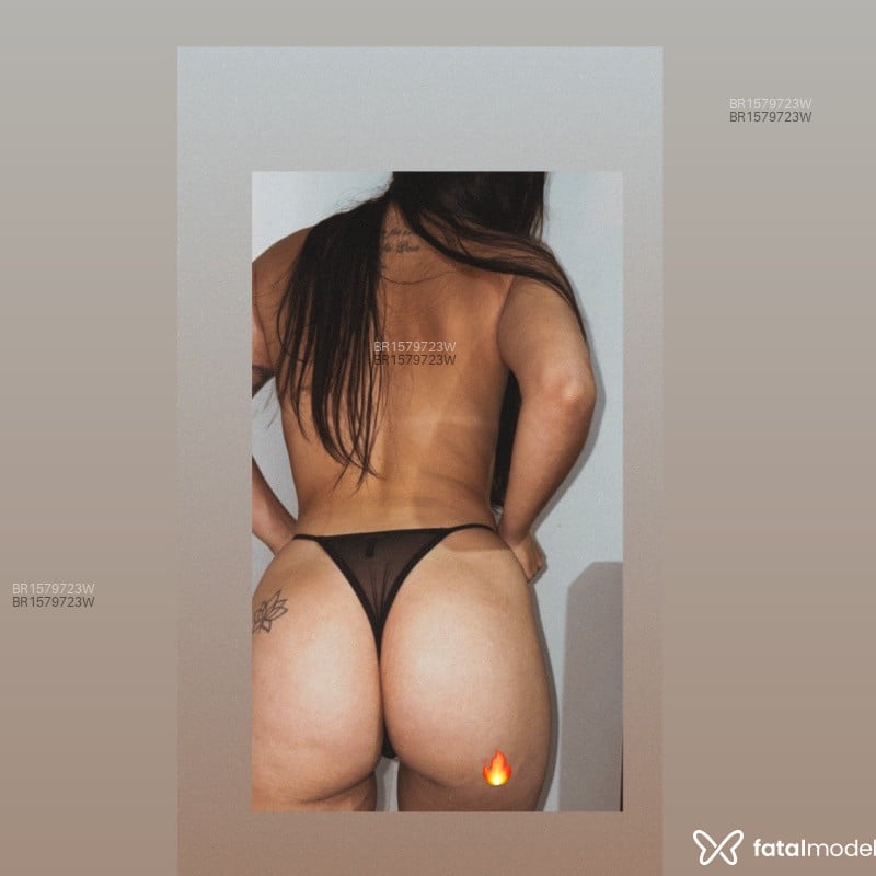 Acompanhante Camila - Feed