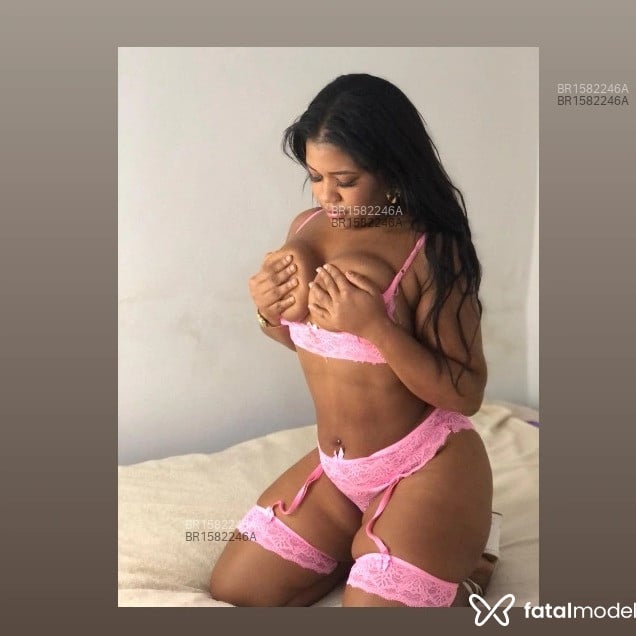 Acompanhante Karina - Feed