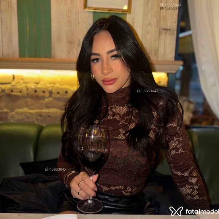 Acompanhante Laura - Feed