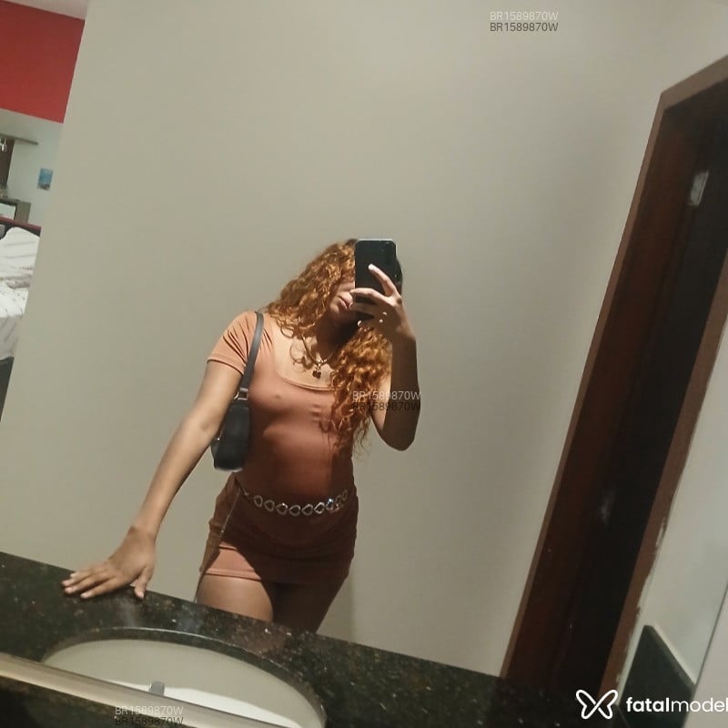 Acompanhante Emmanuelle - Feed