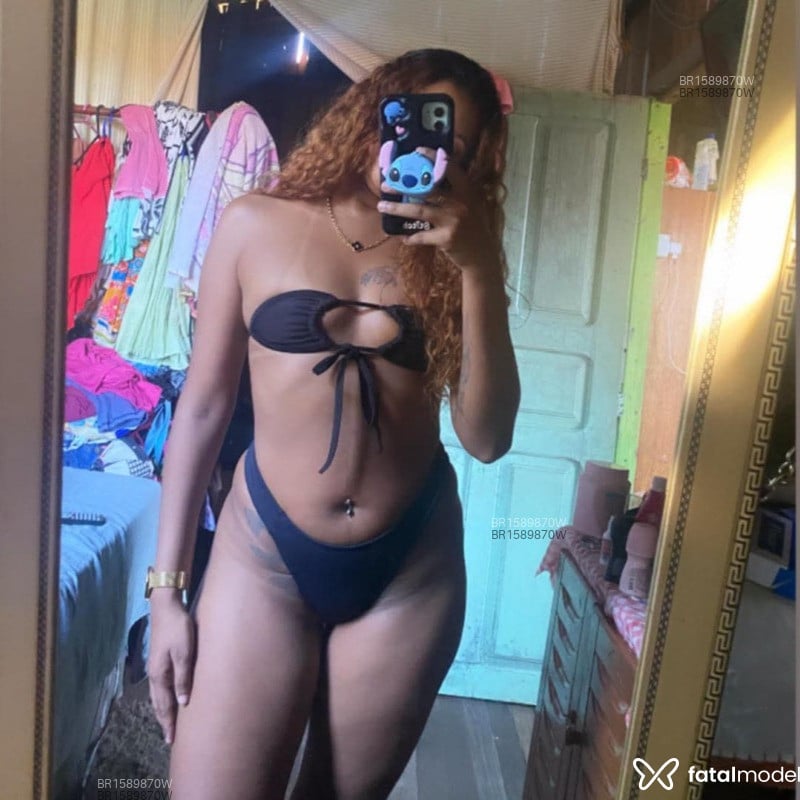 Acompanhante Emmanuelle - Feed