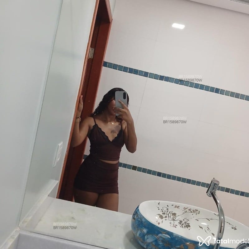 Acompanhante Emmanuelle - Feed