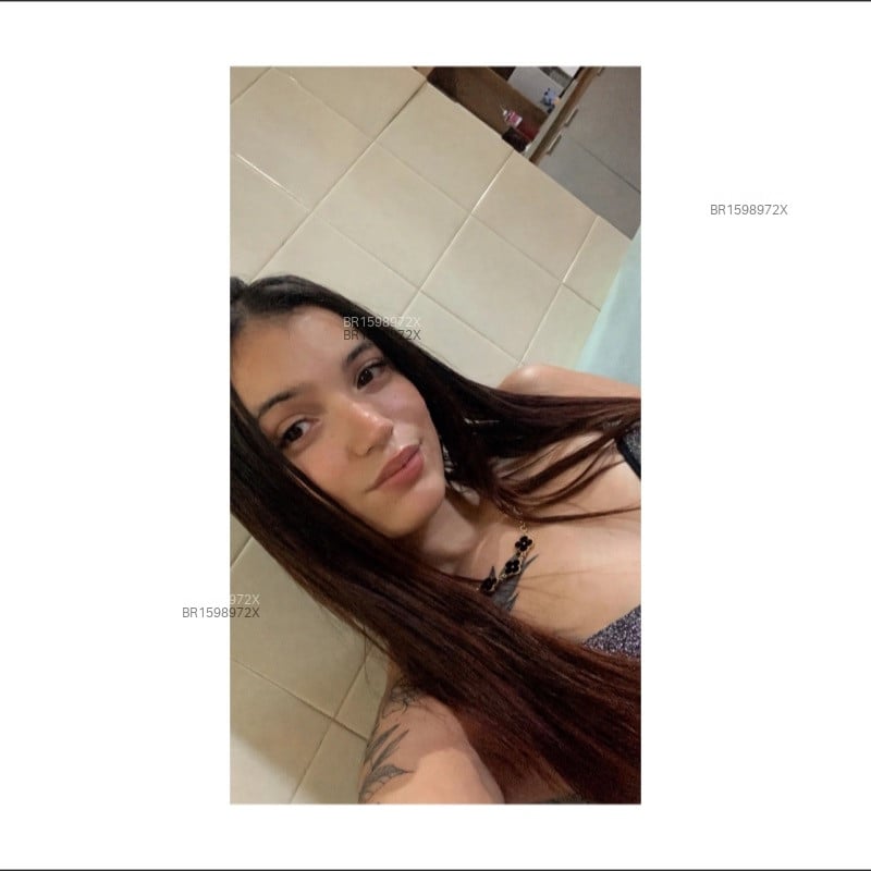 Acompanhante Tainá - Feed