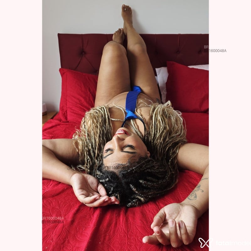 Acompanhante Camille Ferri - Feed