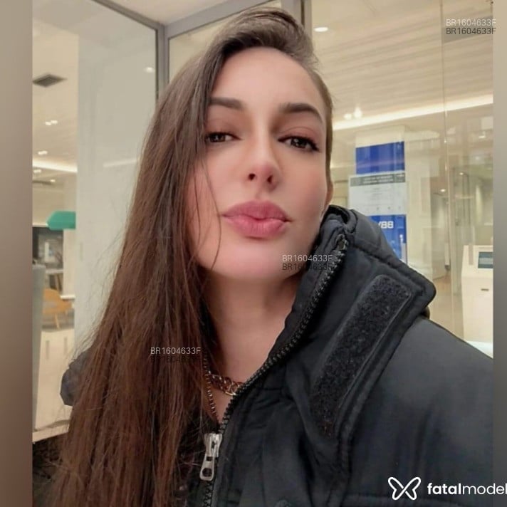 Acompanhante Lauren Liv - Feed
