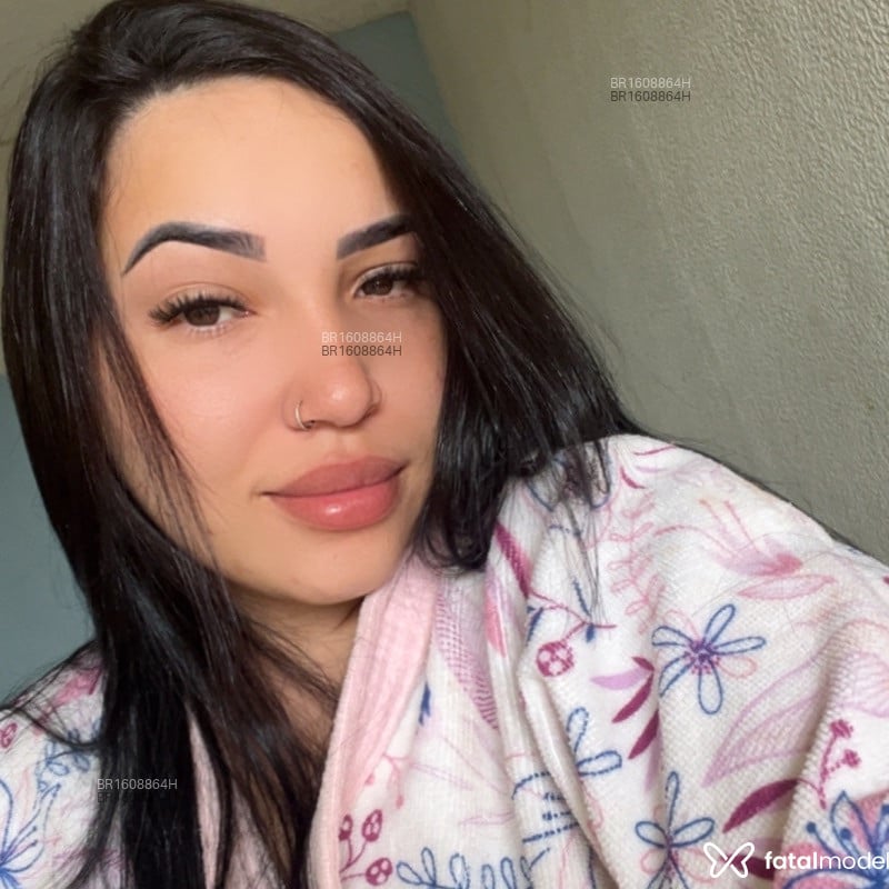 Acompanhante Sther - Feed