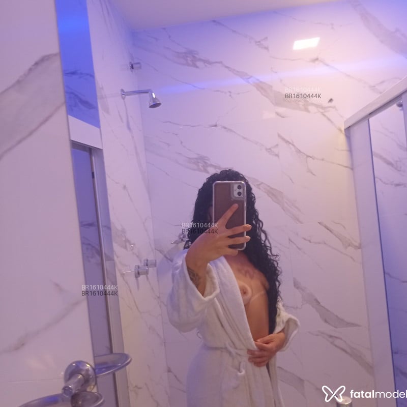 Acompanhante Ana Luiza - Feed