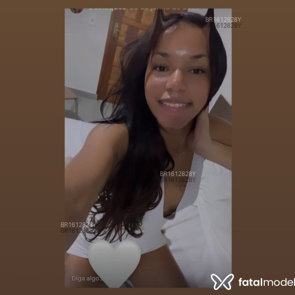 Acompanhante Shelen - Feed