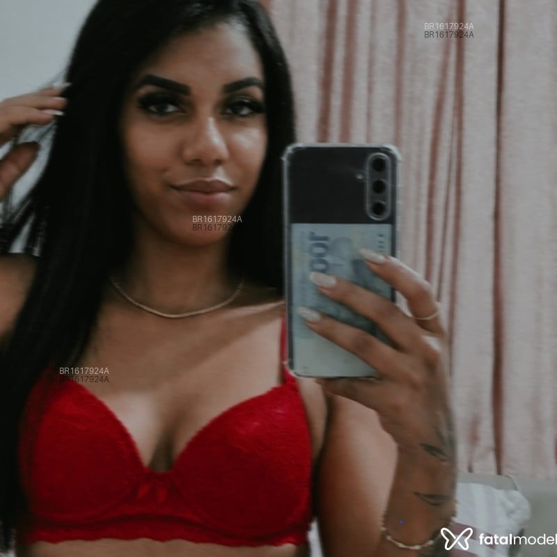 Acompanhante Raquel - Feed