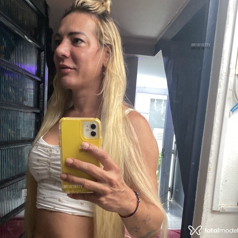Acompanhante Pietra Luz - Feed