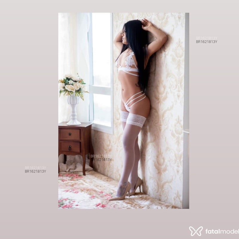 Acompanhante Belle Jolie - Feed