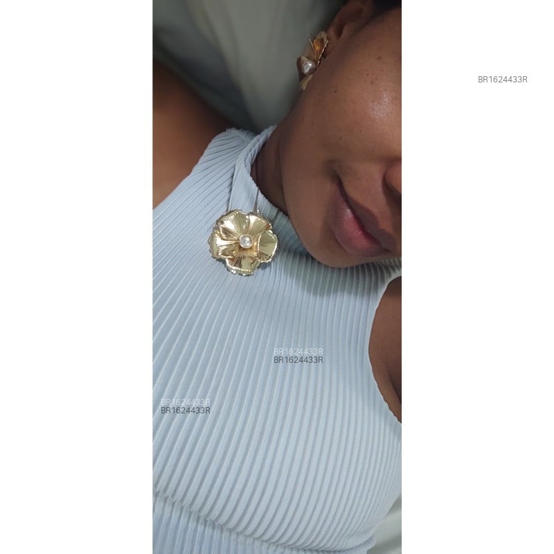 Acompanhante Preta - Feed