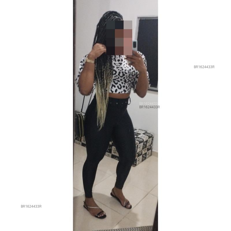 Acompanhante Preta - Feed