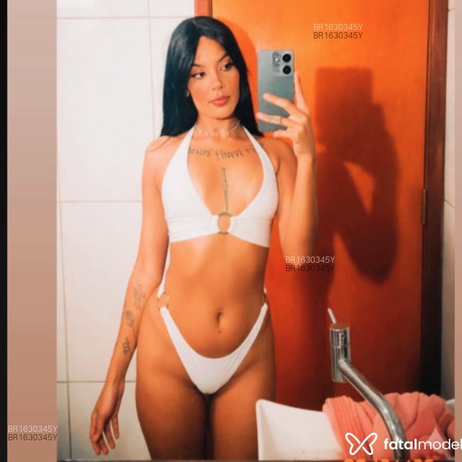 Acompanhante Babi - Feed
