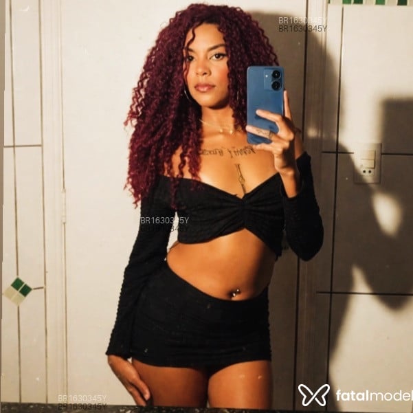 Acompanhante Babi - Feed