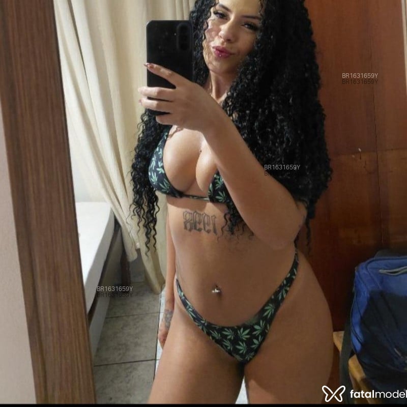 Acompanhante Ashley Vitoria - Feed