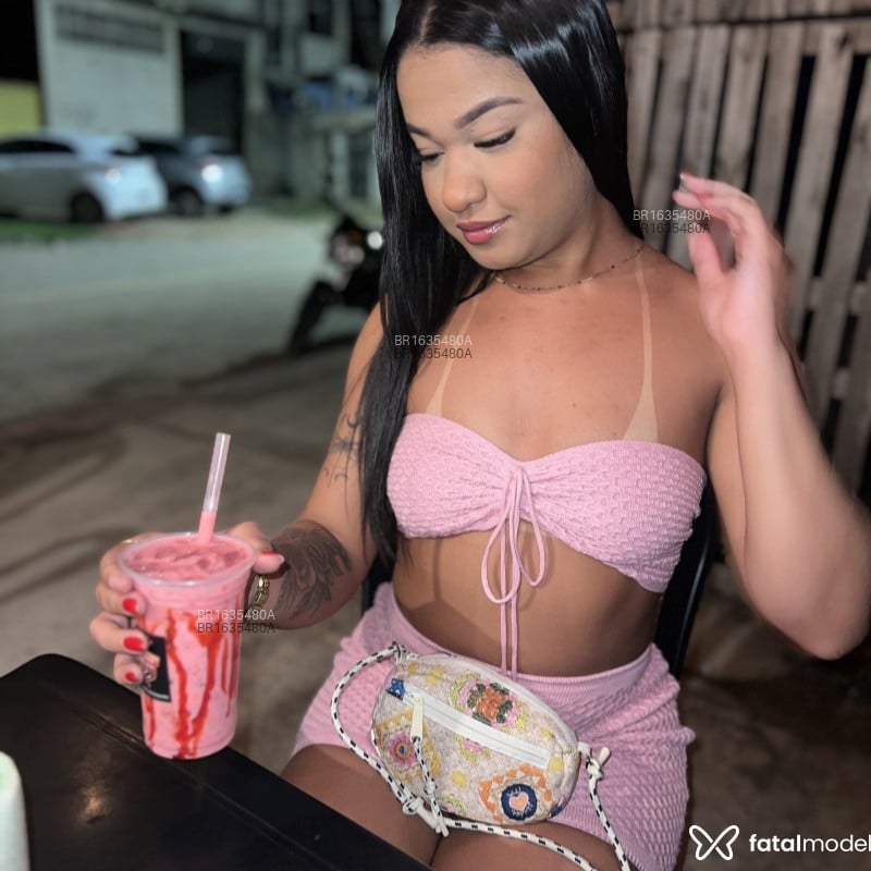 Acompanhante Karina - Feed
